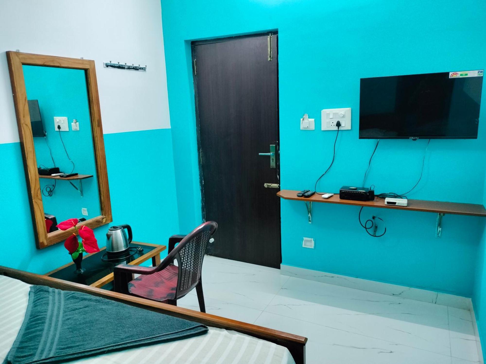 Teja Residency Alāndurai Exterior foto
