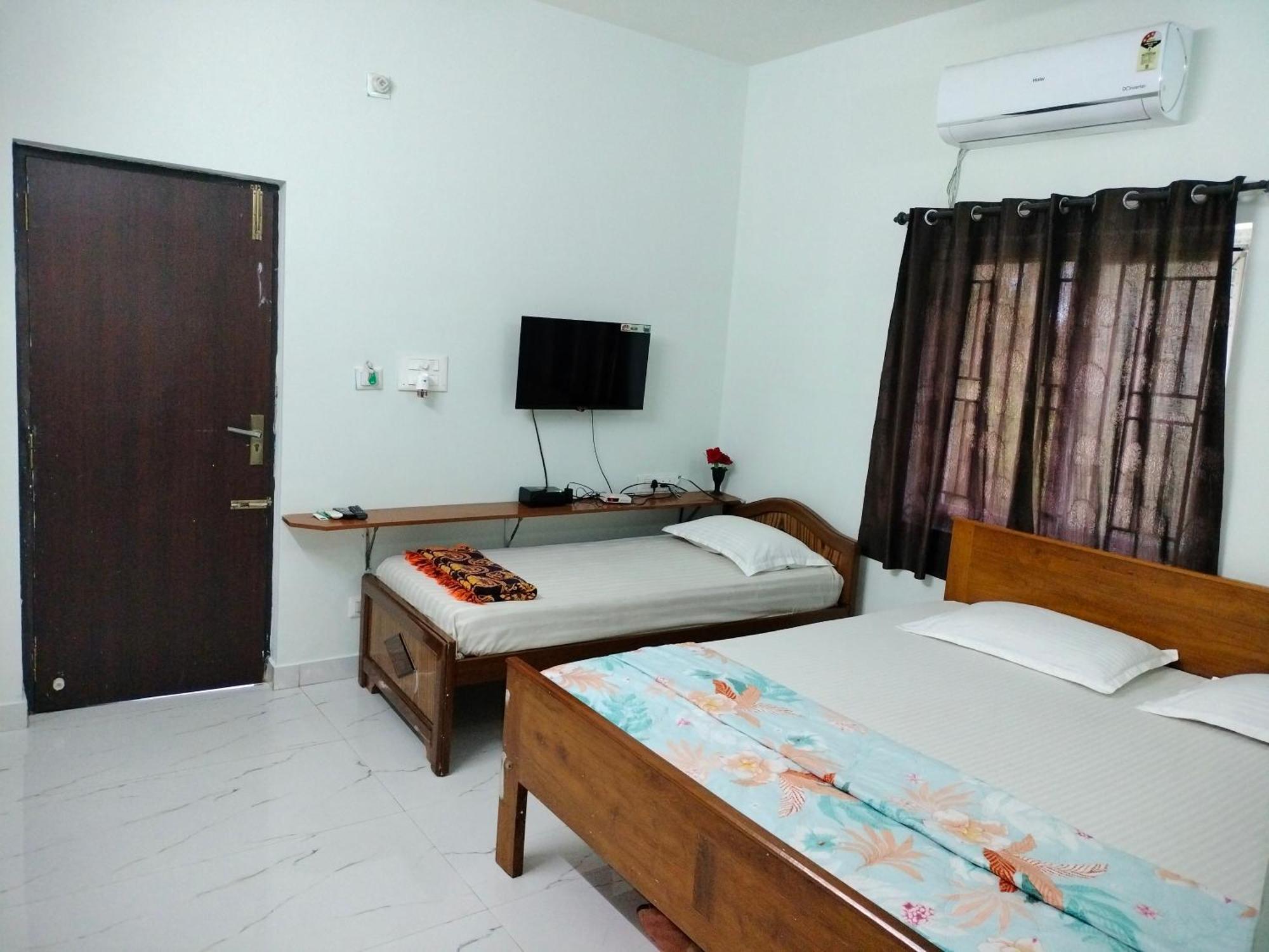 Teja Residency Alāndurai Exterior foto